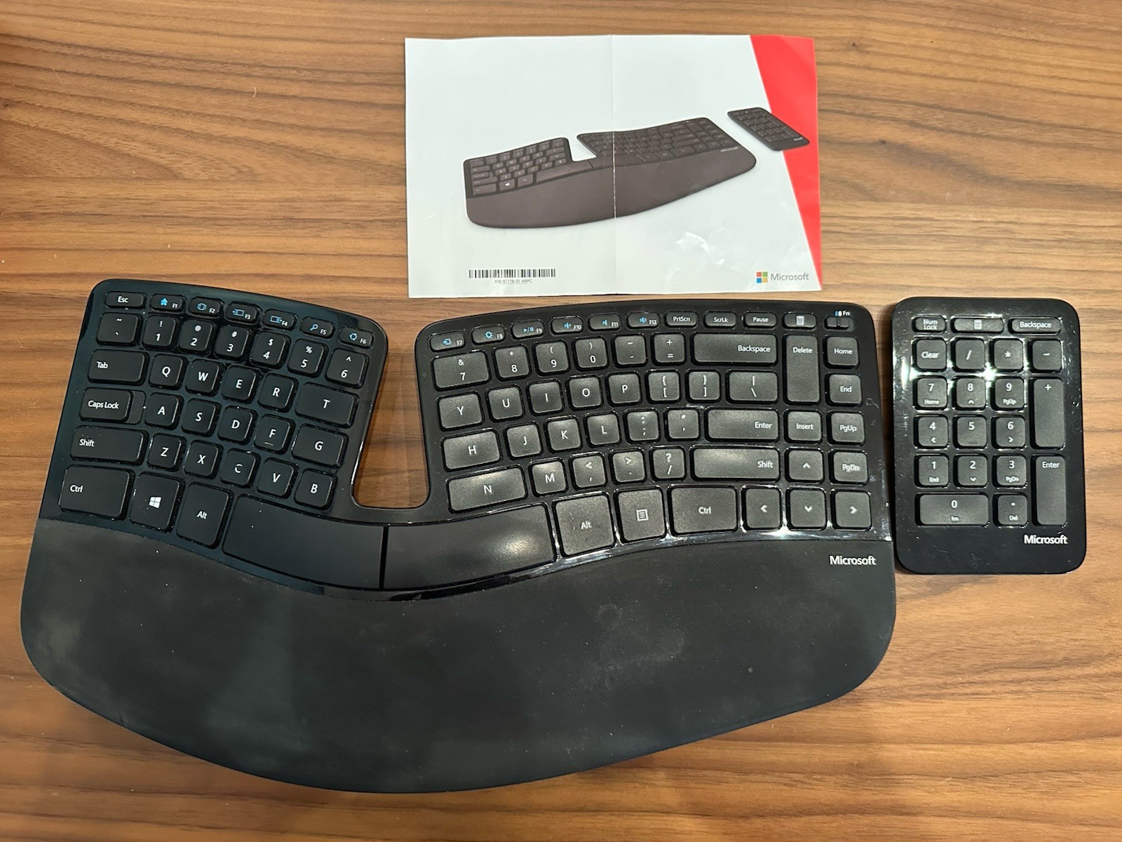 Microsoft Sculpt Keyboard, Model 1559, w/Keypad, Riser and USB Dongle