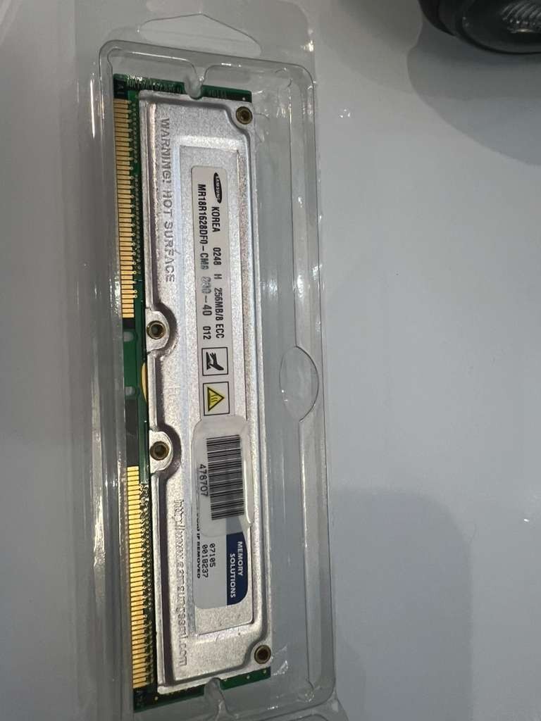 SAMSUNG 256MB MR18R1628AF0-CM8 RDRAM PC-800-40 ECC Memory RIMM