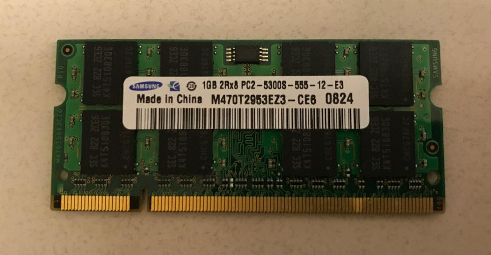 SAMSUNG LAPTOP RAM - 1GB 2Rx8 DDR2 PC2 5300S - M470T2953EZ3-CE6