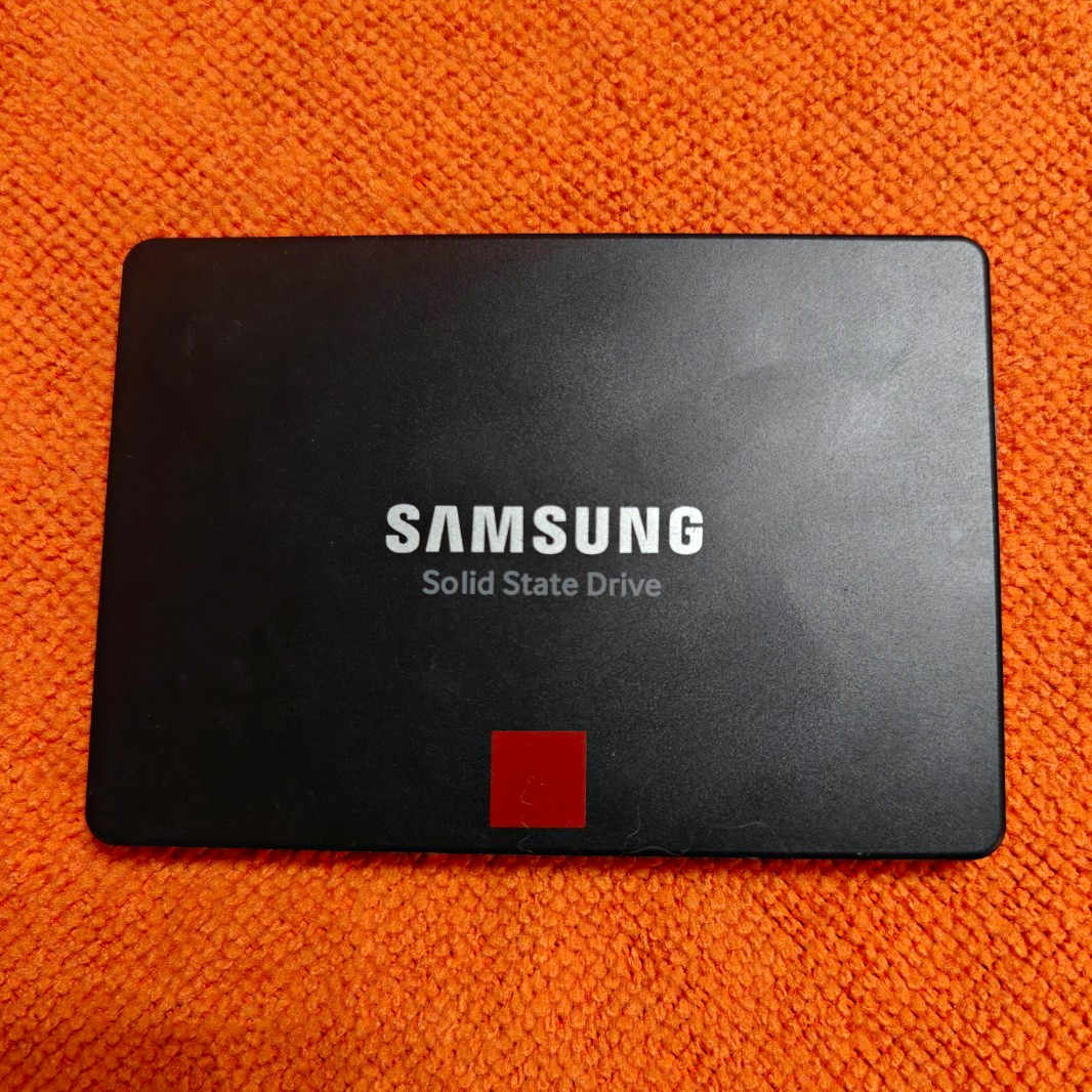 Samsung 860 PRO 4TB 2.5in SATA III Internal V-NAND SSD MZ7KH4T0HALS