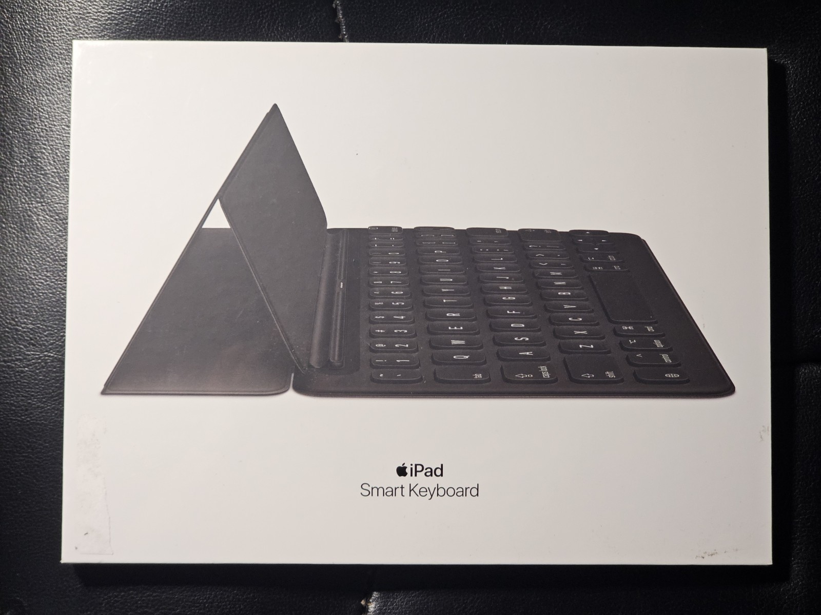 Apple MX3L2LL/A iPad Smart Keyboard for iPad 7th Gen and iPad Air 3rd Gen, NEW