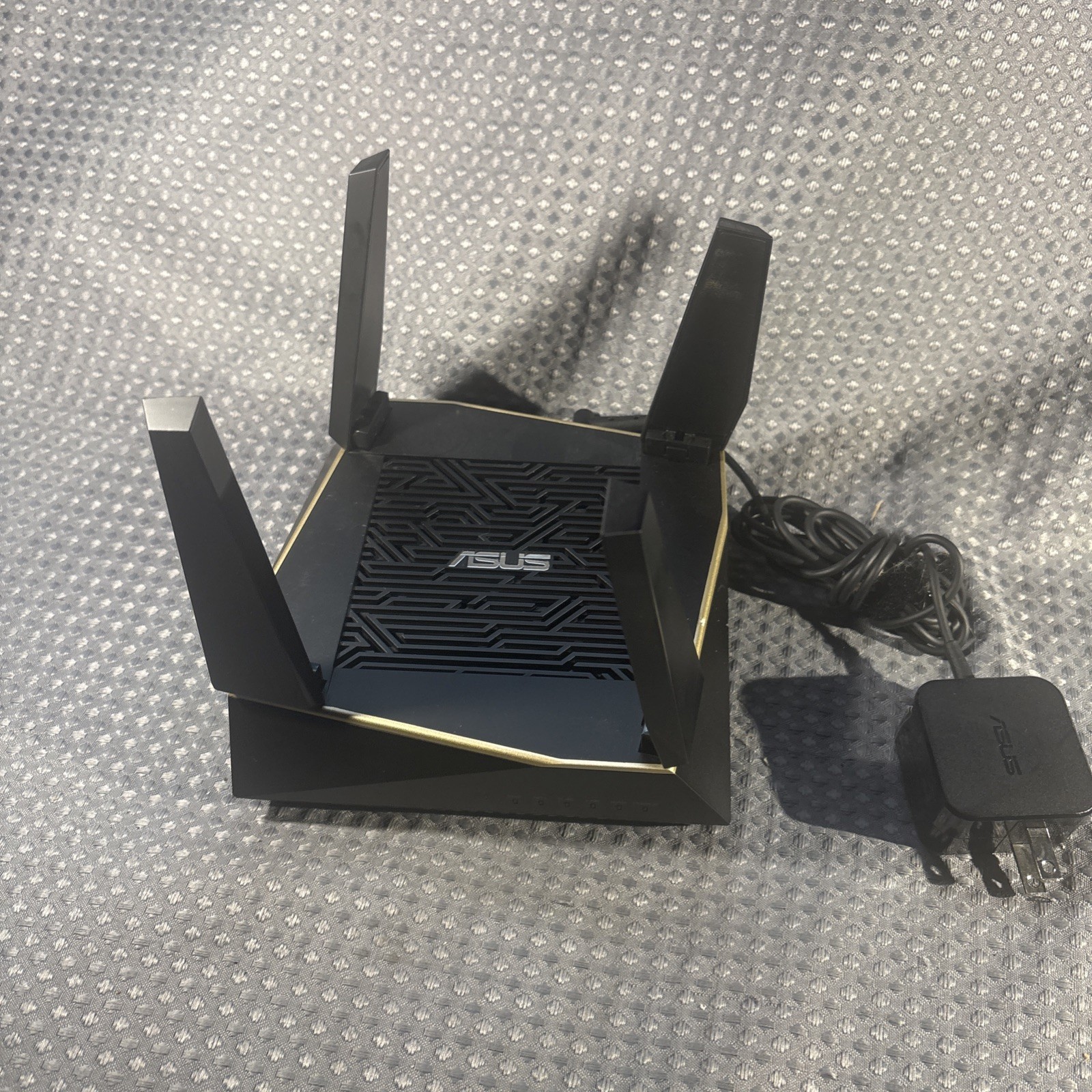 ASUS RT-AX92U AX6100 Tri-Band Wi-Fi 6 AiMesh Router in Great Condition
