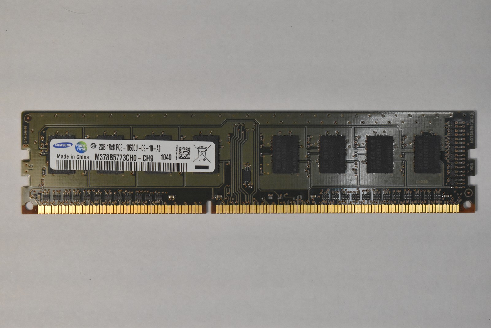 Samsung 2 GB DDR3-1333 Desktop UDIMM RAM Memory M378B5773CH0-CH9