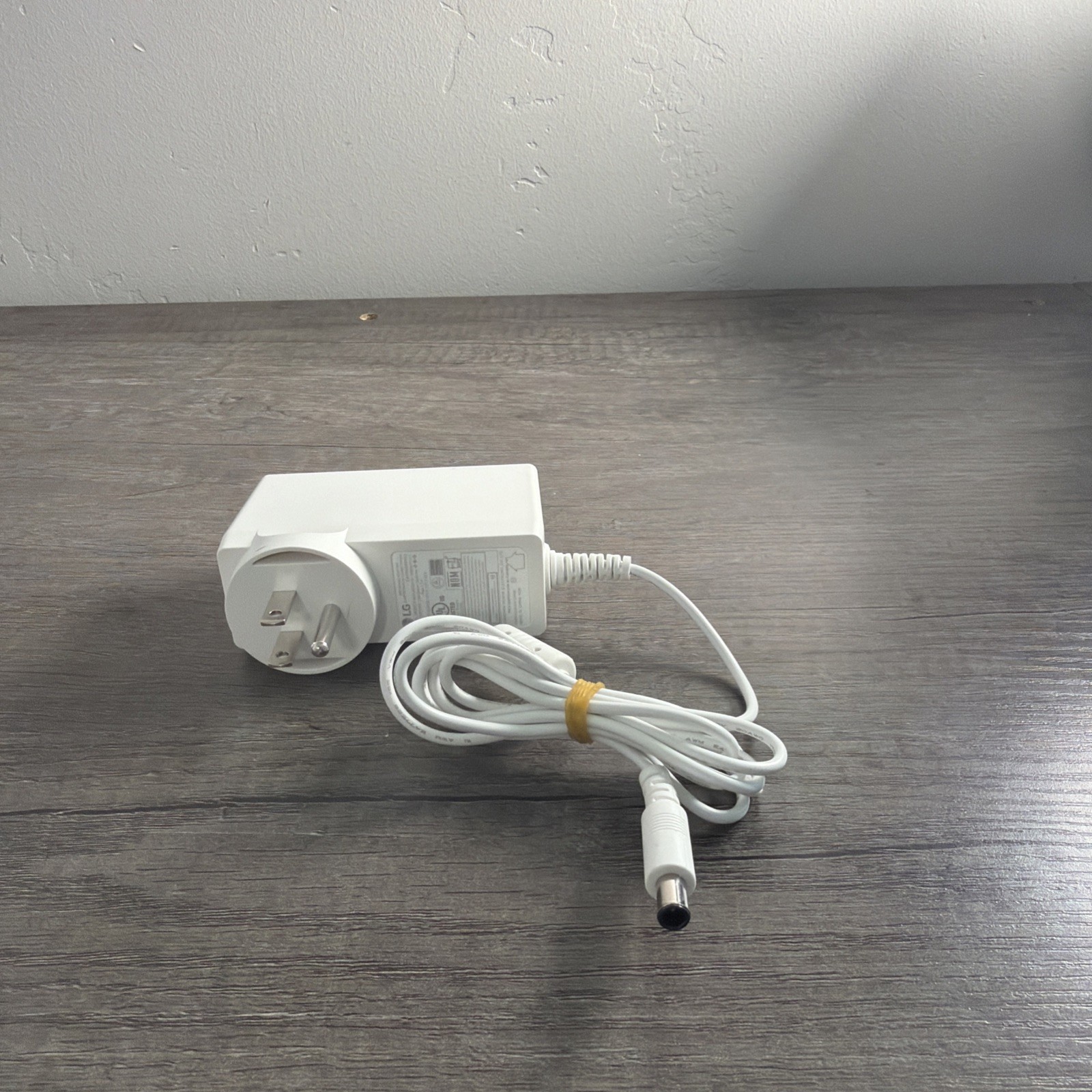 OEM Genuine Original LG ADS-65FAI-19 Monitor AC Adapter Power Supply 19V 3.42A