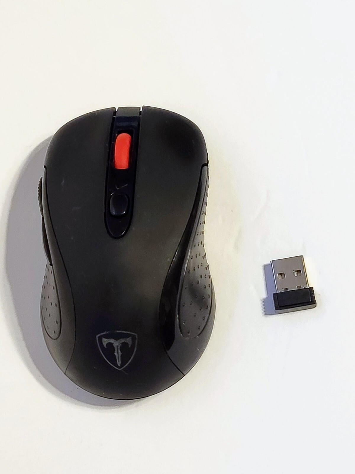 Eastern Times ET Black WIRELESS OPTICAL Computer Mouse D-16 with USB Receiver