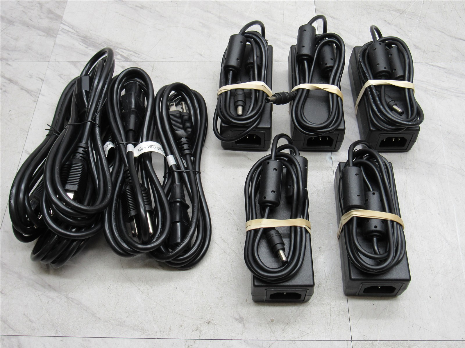 5 LOT EDAC Power Adapter EA10681N-120 12V 5A AC Input