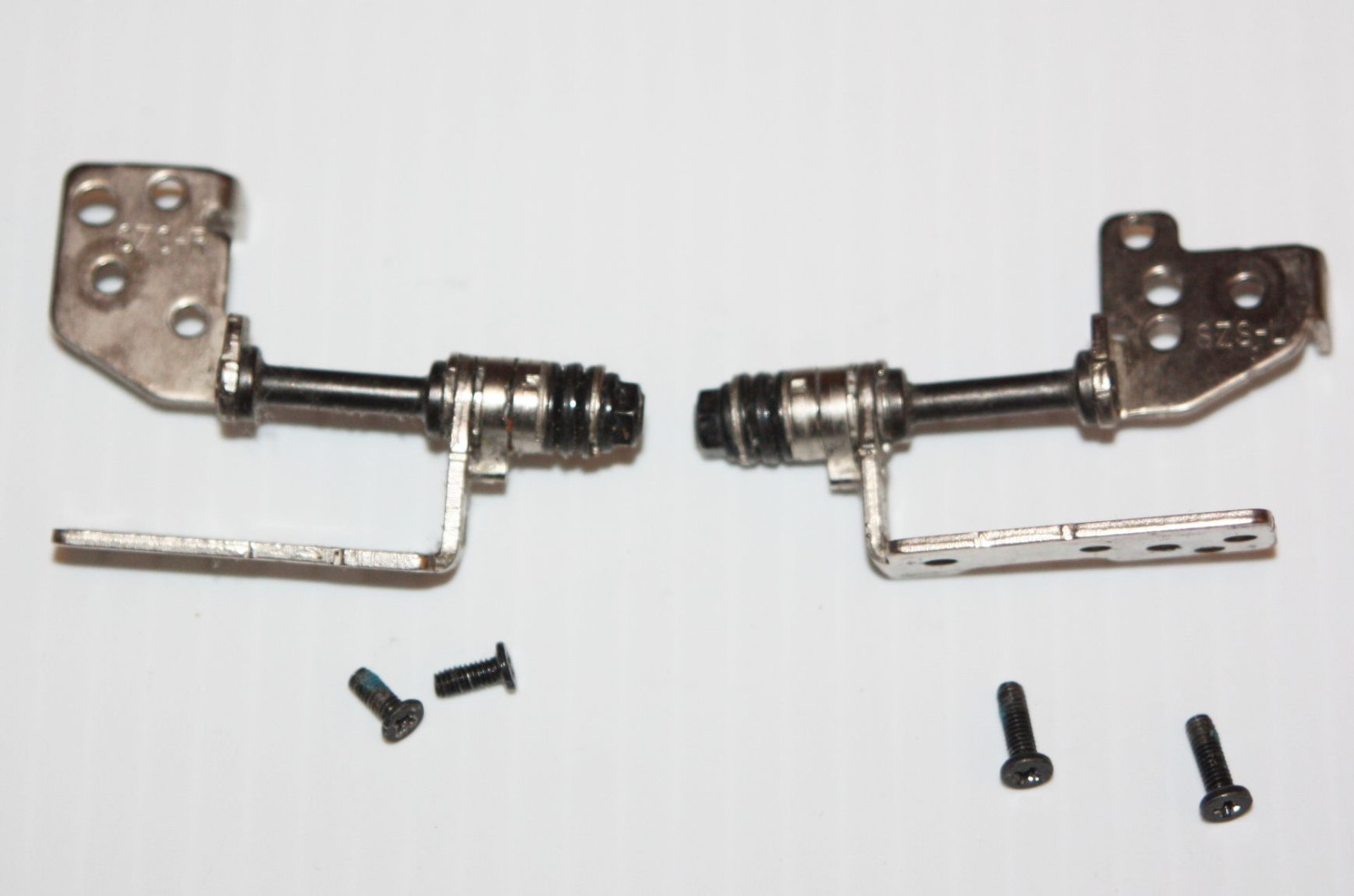 Genuine OEM 15.4" Hinge & Screws Set Right/Left Pair--Compaq CQ60/CQ50 Laptop