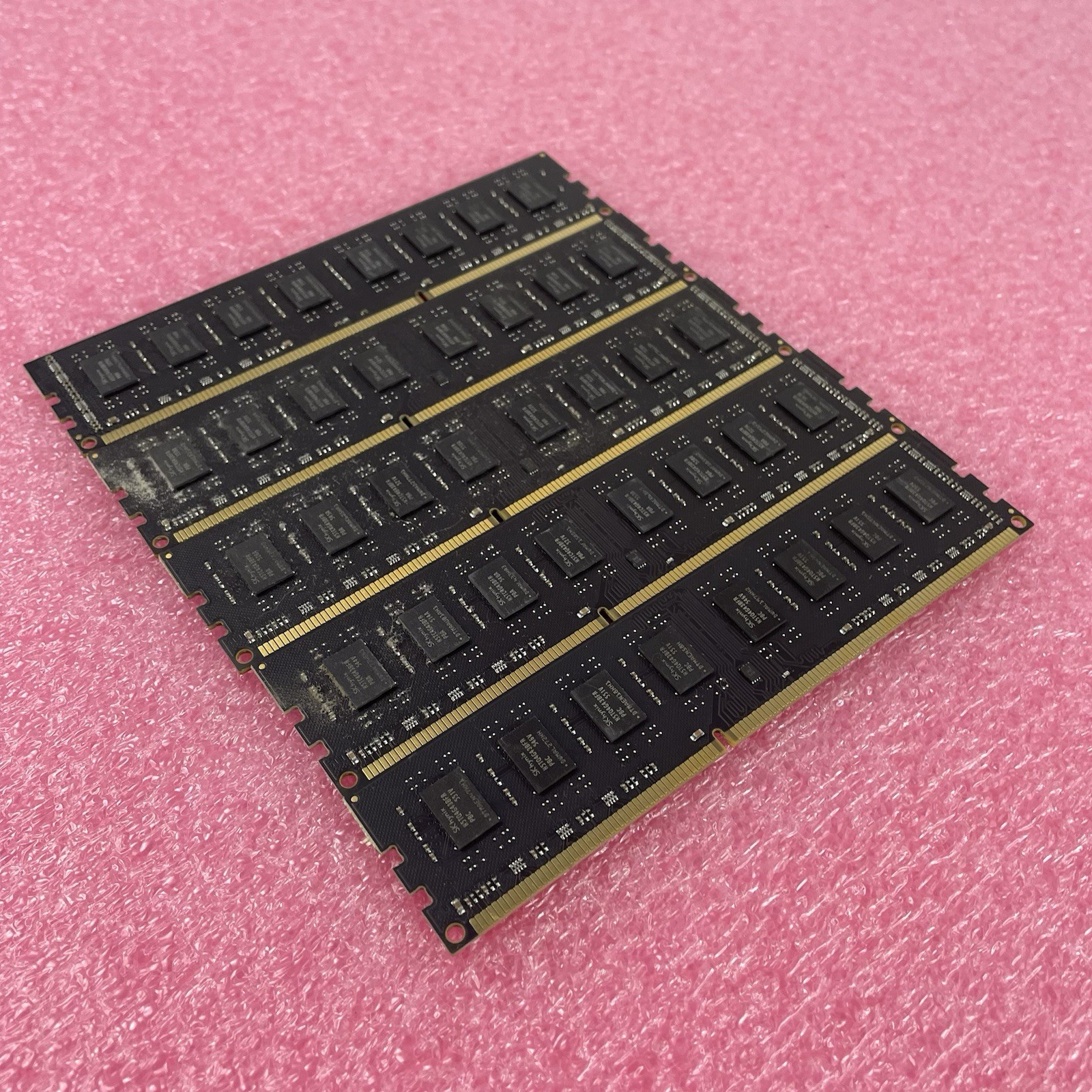 Kingston 8GB DDR3 240-Pin DIMM 40GB Total Black PCB Lot of 5 Untested
