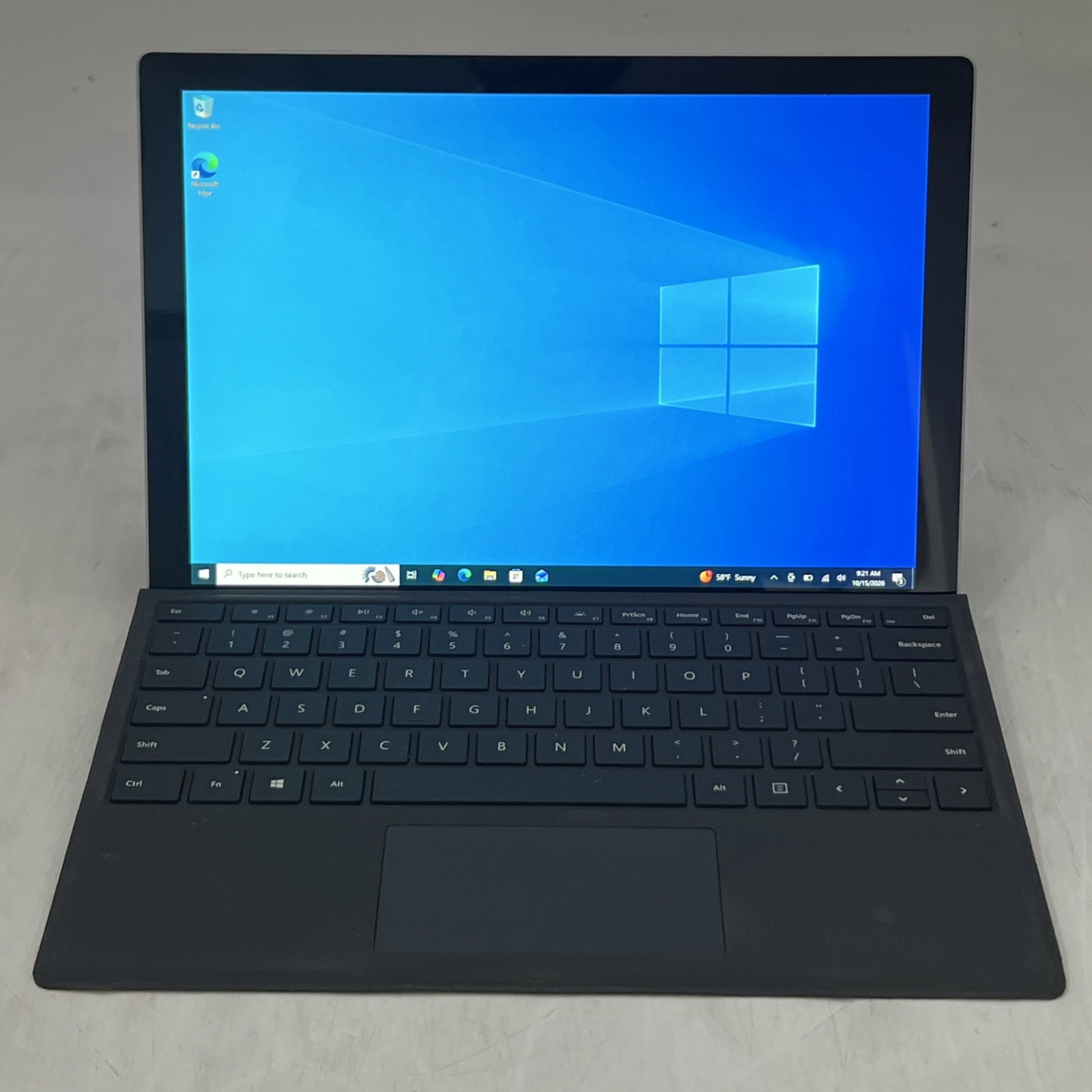 Microsoft Surface Pro 12.3" Touch i5 7300U 2.6GHz 4GB RAM 128GB NVMe Win10P READ