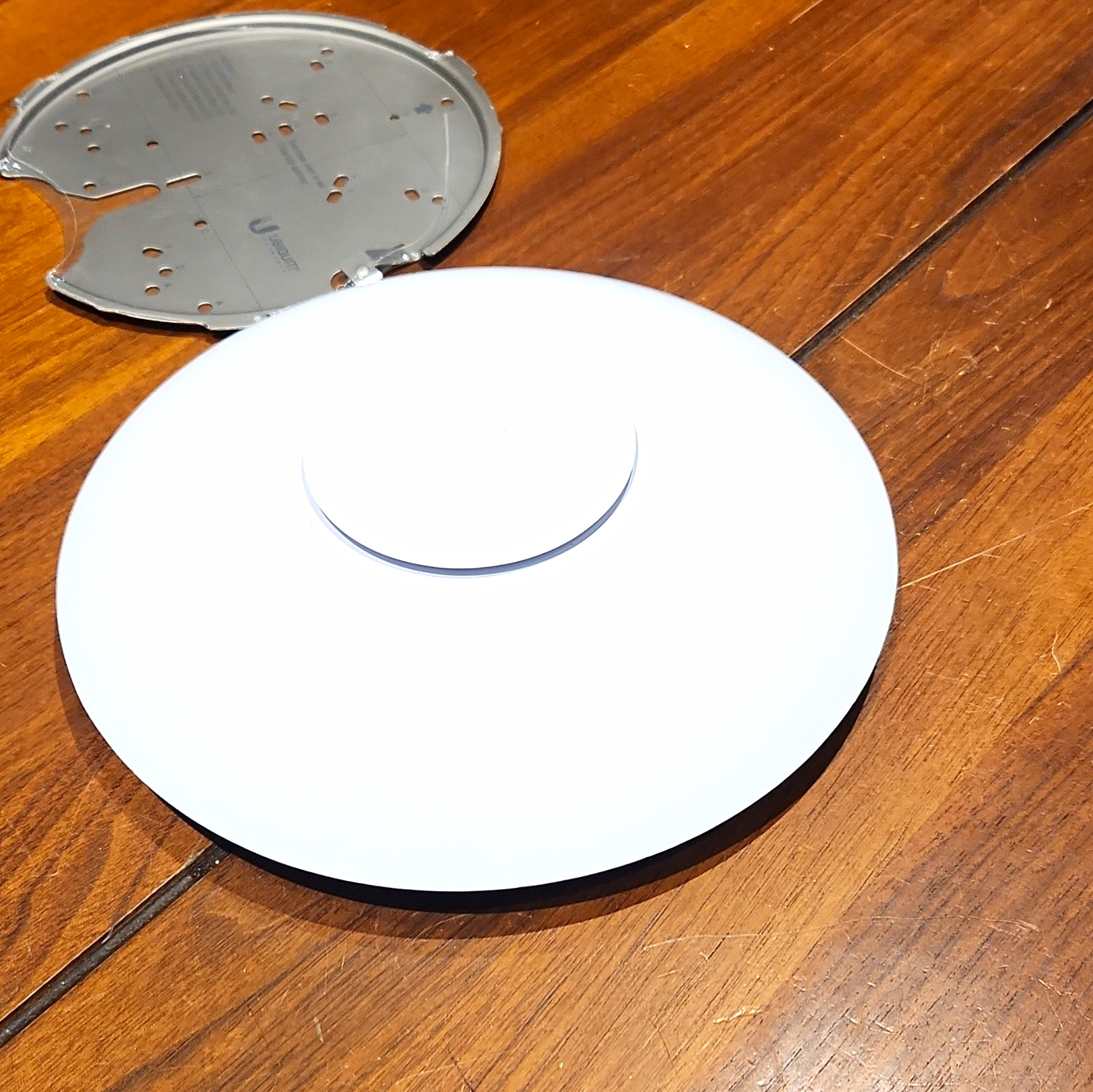 Ubiquiti Networks UniFi HD UAP-AC-HD Dual-Band 802.11ac Gigabit White