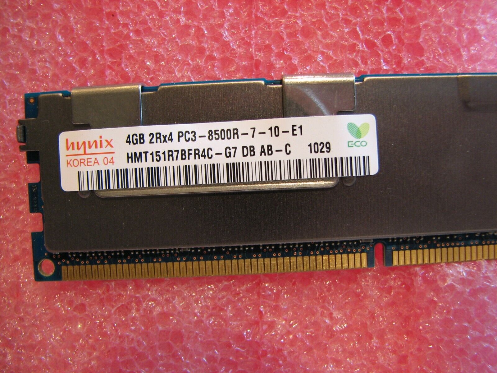 HYNIX 4GB PC3-8500r 2rx4 DDR3-1066MHZ ECC REGISTERED SERVER HMT151R7BFR4C-G7