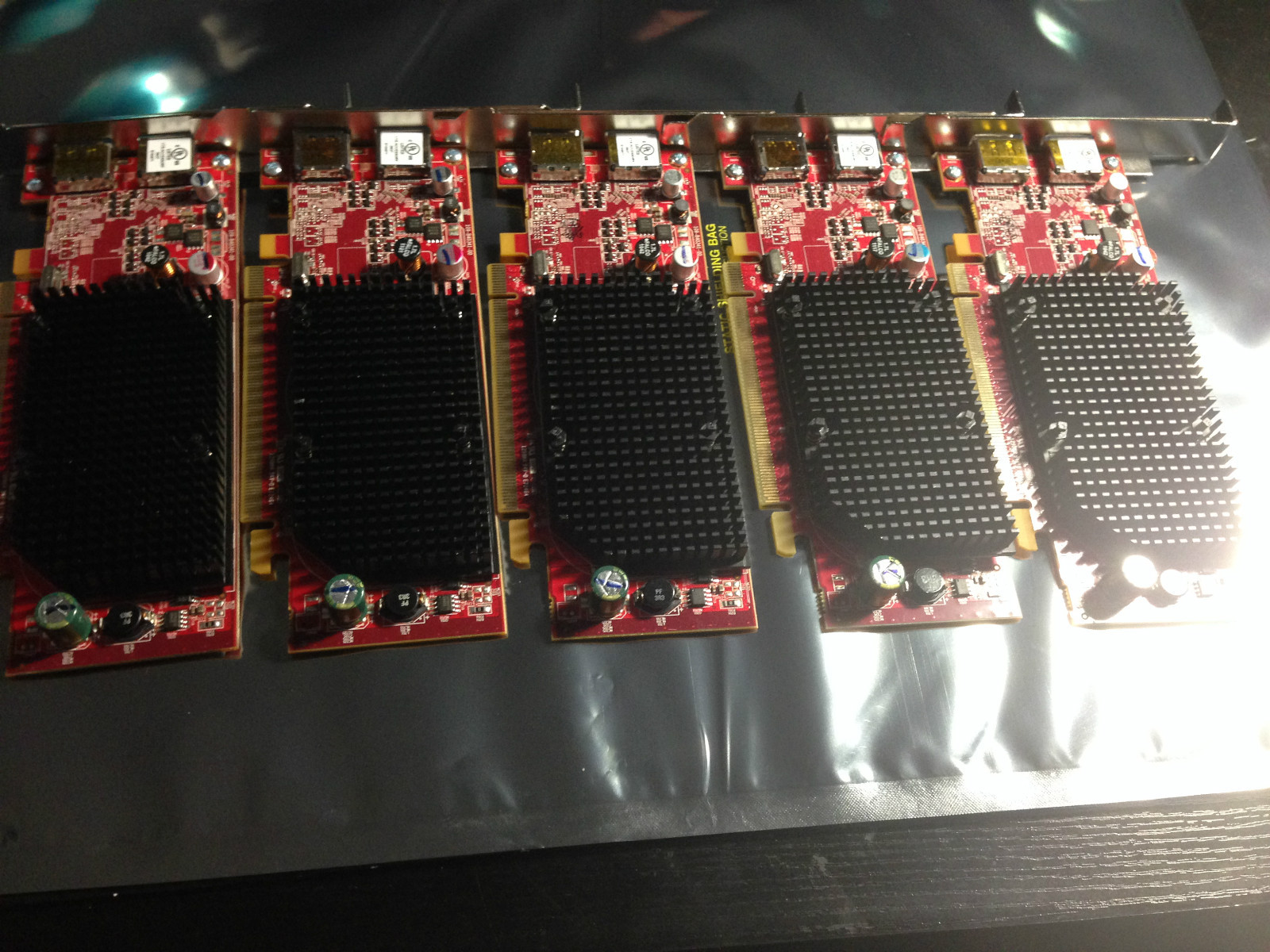 5 X Dell ATI FireMV 2260 256MB PCI-E Desktop Video Card Dual Display Port U326N