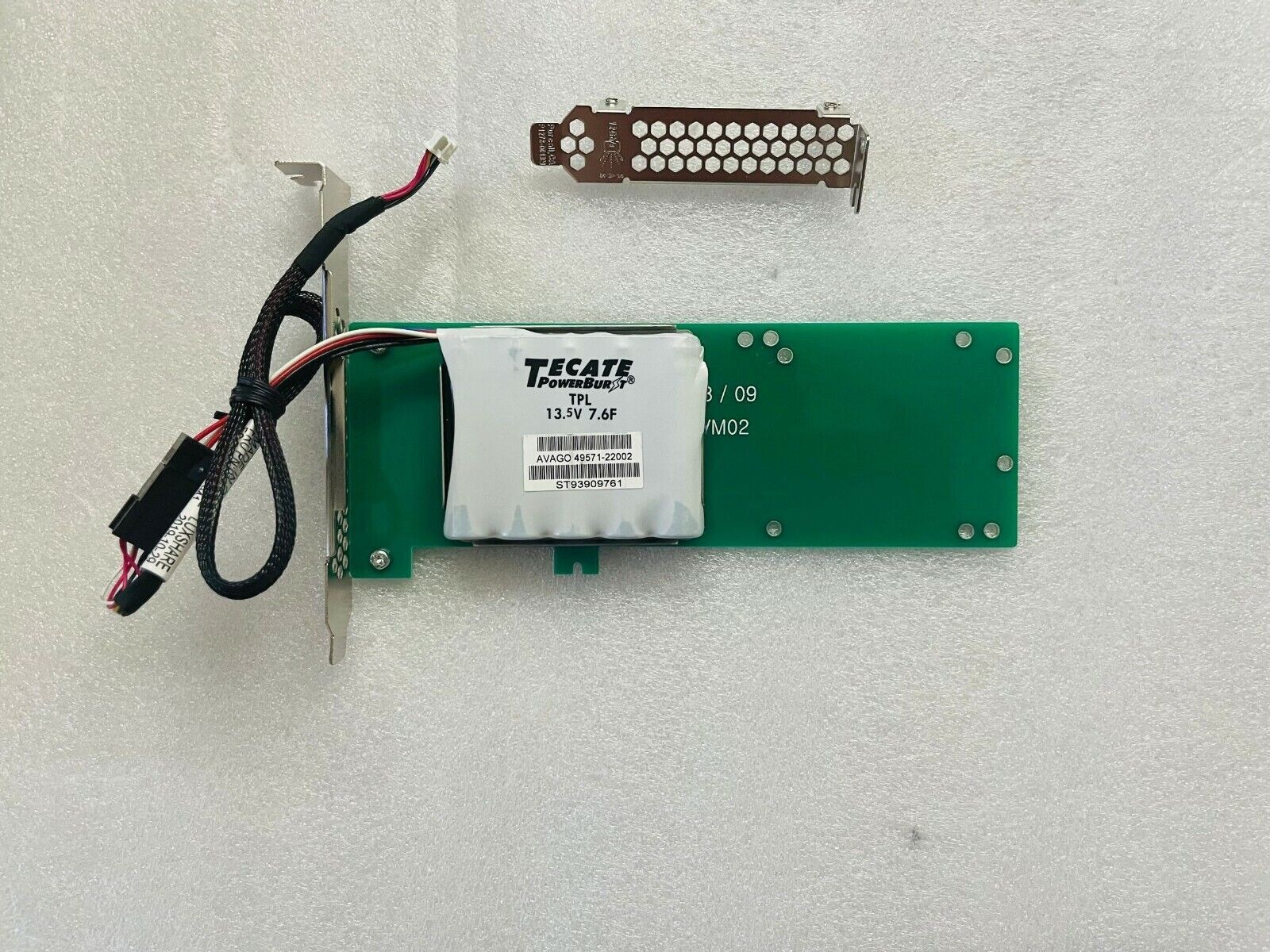 Broadcom 05-50039-00 CVPM05 CacheVault for 9460 9560 8i 16i 24i 9480 9580 US&