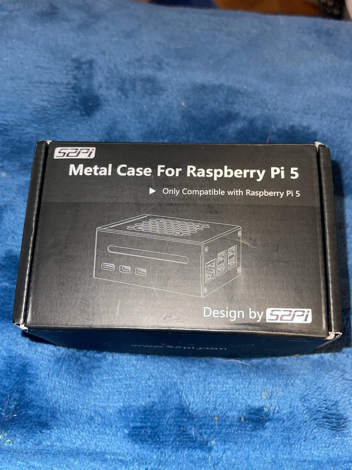 GeeekPi metal case designed specifically for the Raspberry Pi 5.