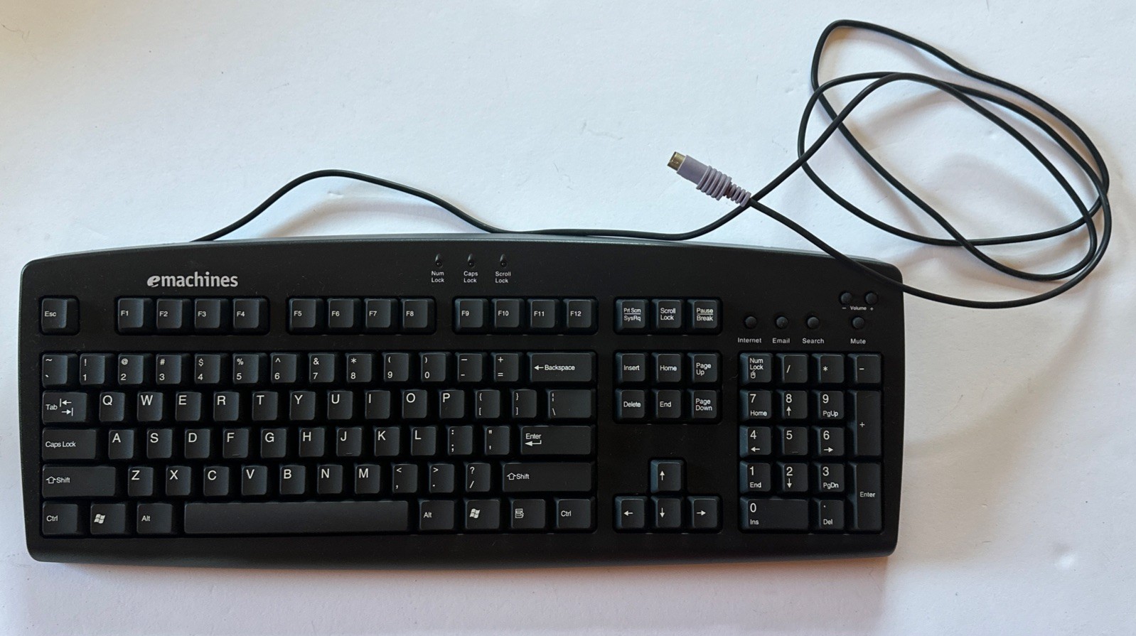 Vintage E Machines Ps/2 Wired Keyboard Model 5143