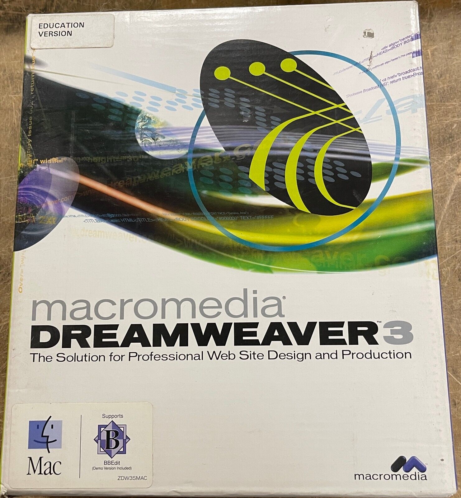 Vintage macromedia DREAMWEAVER3 Mac EDUCATION VERSION