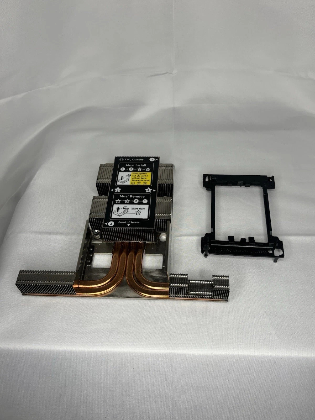 872453-001 /873591-001 / 867651-001 DL360 G10 / DL560 G10 HEATSINK HP w/CPU CLIP