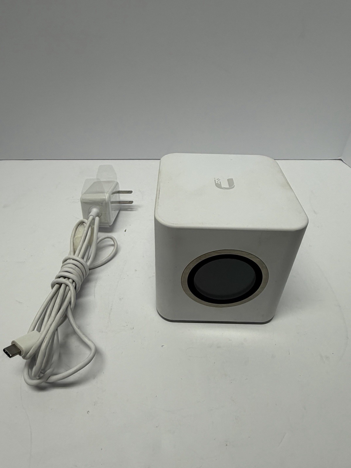 Ubiquiti AmpliFi HD AFi-R Dual-Band Wi-Fi Router w/ Ac Adapter, Bundle, WORKING
