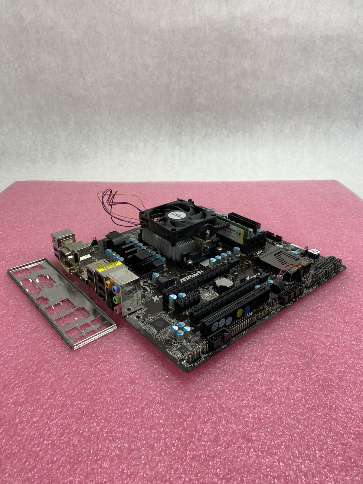 ASRock FM2A75 ProH-M Motherboard AMD A6-5400K 4GHz 4GB RAM w/IO