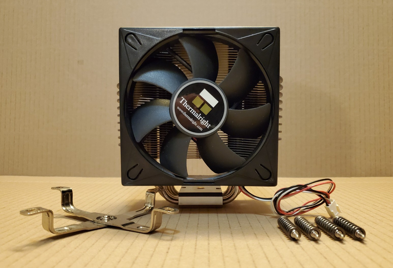Vintage Thermalright Ultra-120 eXtreme CPU Heatsink w/ Fan & Mounting Hardware