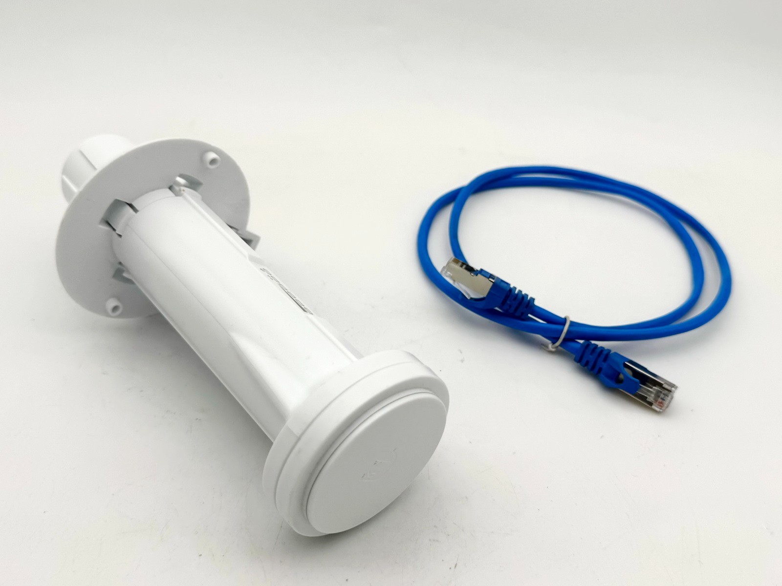 UBIQUITI POWERBEAM M5-300 PBE-M5-300 5GHZ AIRMAX WIRELESS BRIDGE ANTENNA CABLE