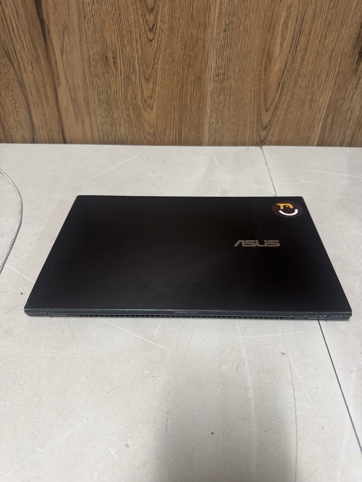 ASUS ZenBook 14 UX425J i5 10th Gen 8GB Parts Repair Broken Screen