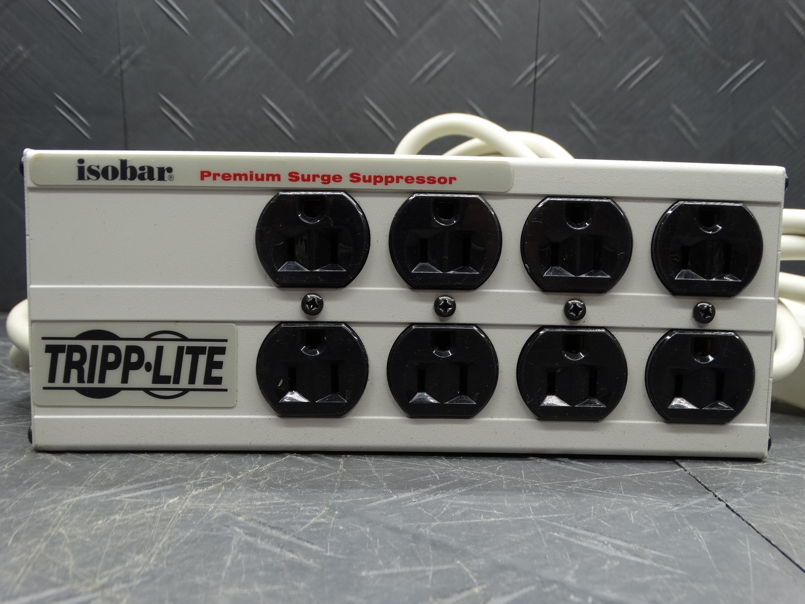 Tripp-Lite Isobar Ultra 8-Outlet Surge Protector ISOBAR8ULTRA IB8RM IBAR8-15RM