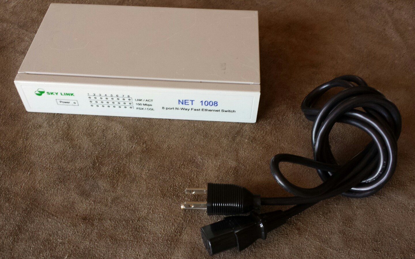 SKY LINK NET 1008 8 Port N-Way Fast Ethernet Switch LNK/ACT 10/100Mbps FDX/COL
