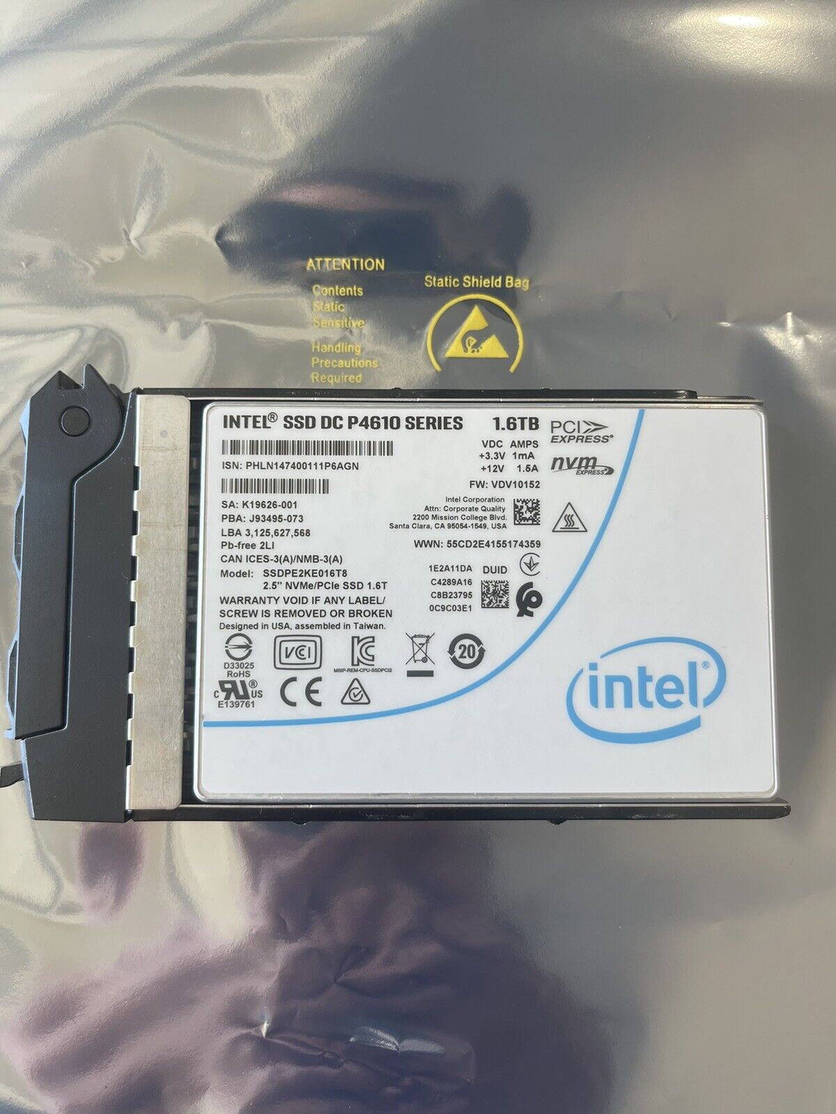 new Dell/ Intel DC P4610 Series 1.6TB 2.5in NVMe/PCIe SSD 0RT7ND SSDPE2KE016T8