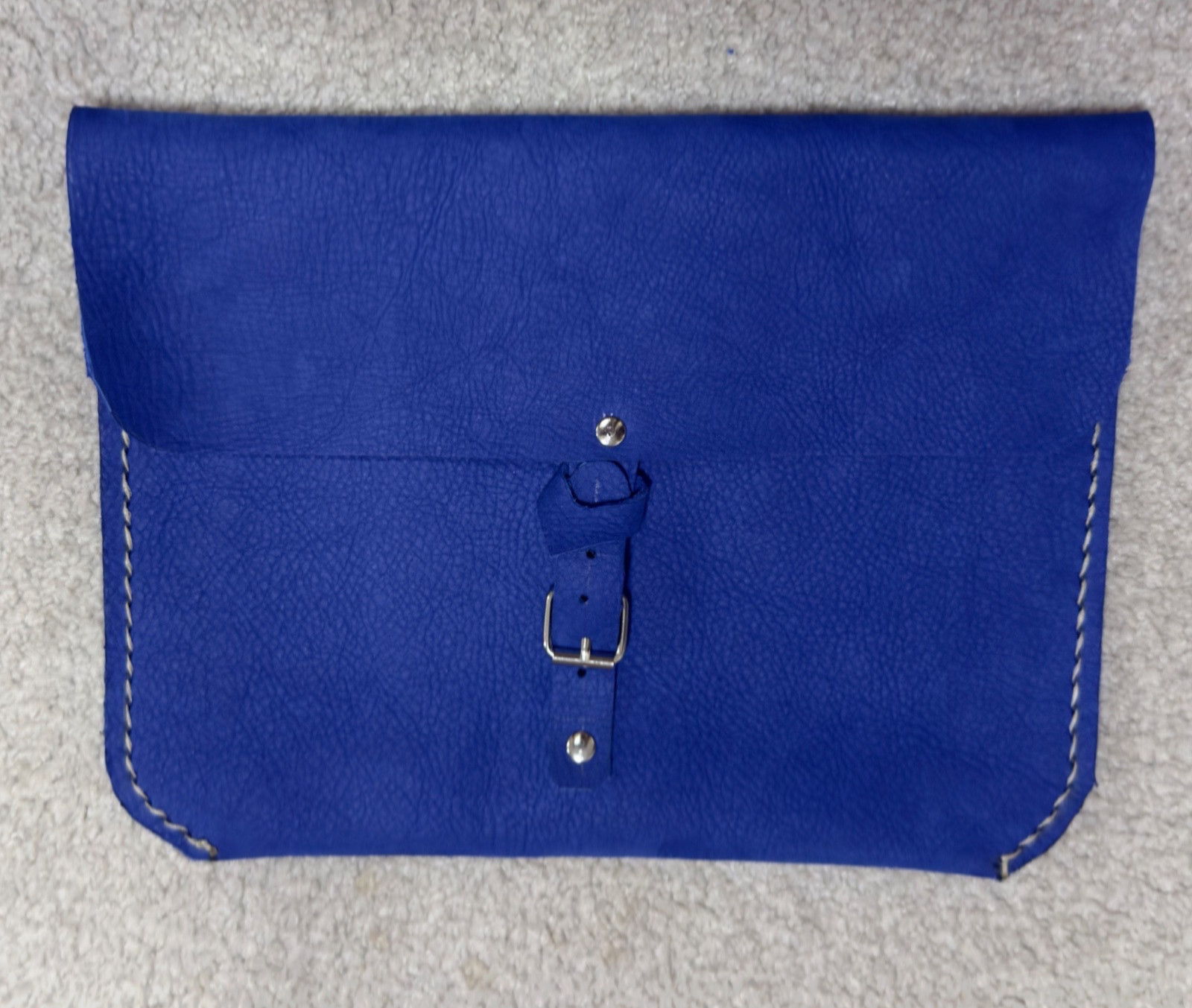 Sapphire Depth 100% Handcrafted Genuine Leather iPad & Book Sleeve