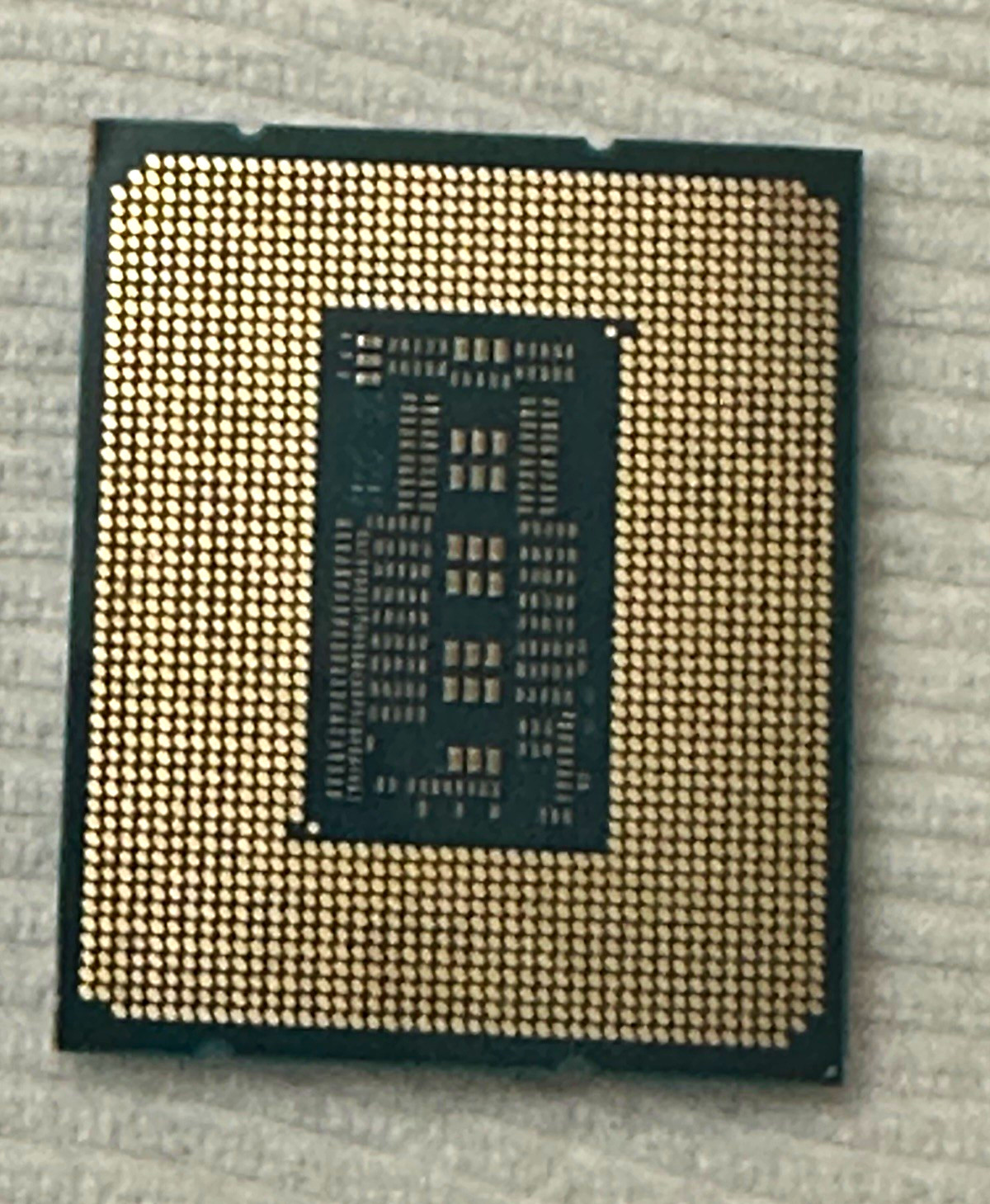 Intel Core i7-13700 16-Core 2.10GHz LGA1700 CPU Processor SRMBA