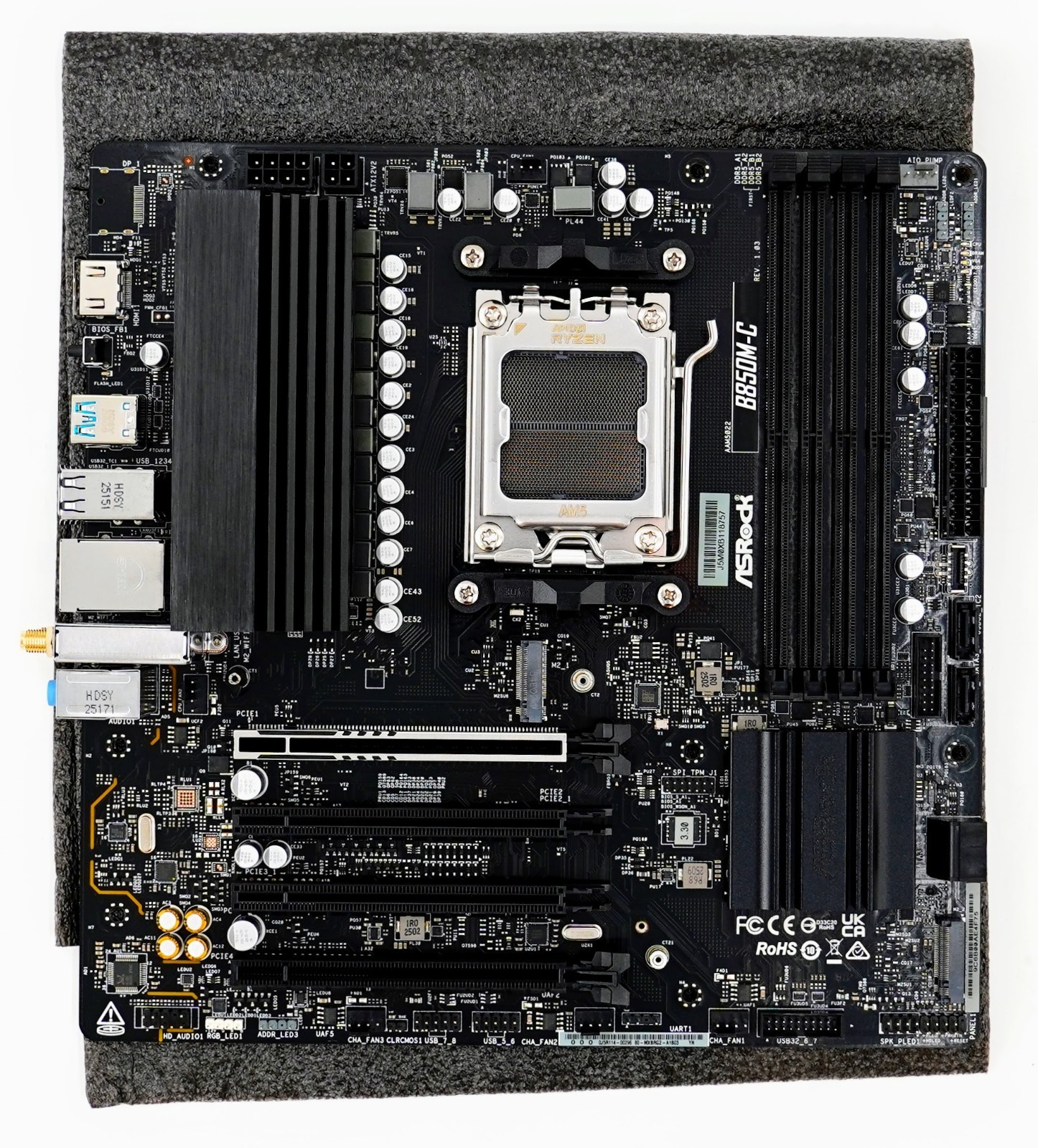 ASRock B850M-C AMD AM5 Socket Ryzen Socket Motherboard Ryzen 7000 9000 Series