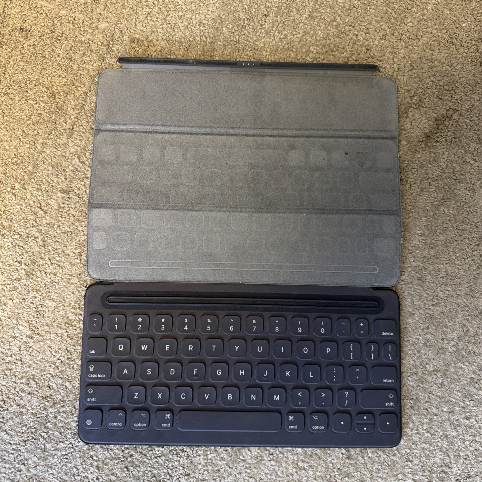 Apple Smart Keyboard Case for iPad Pro 10.5" iPad Air 3rd & IPad 7th-9th A1829