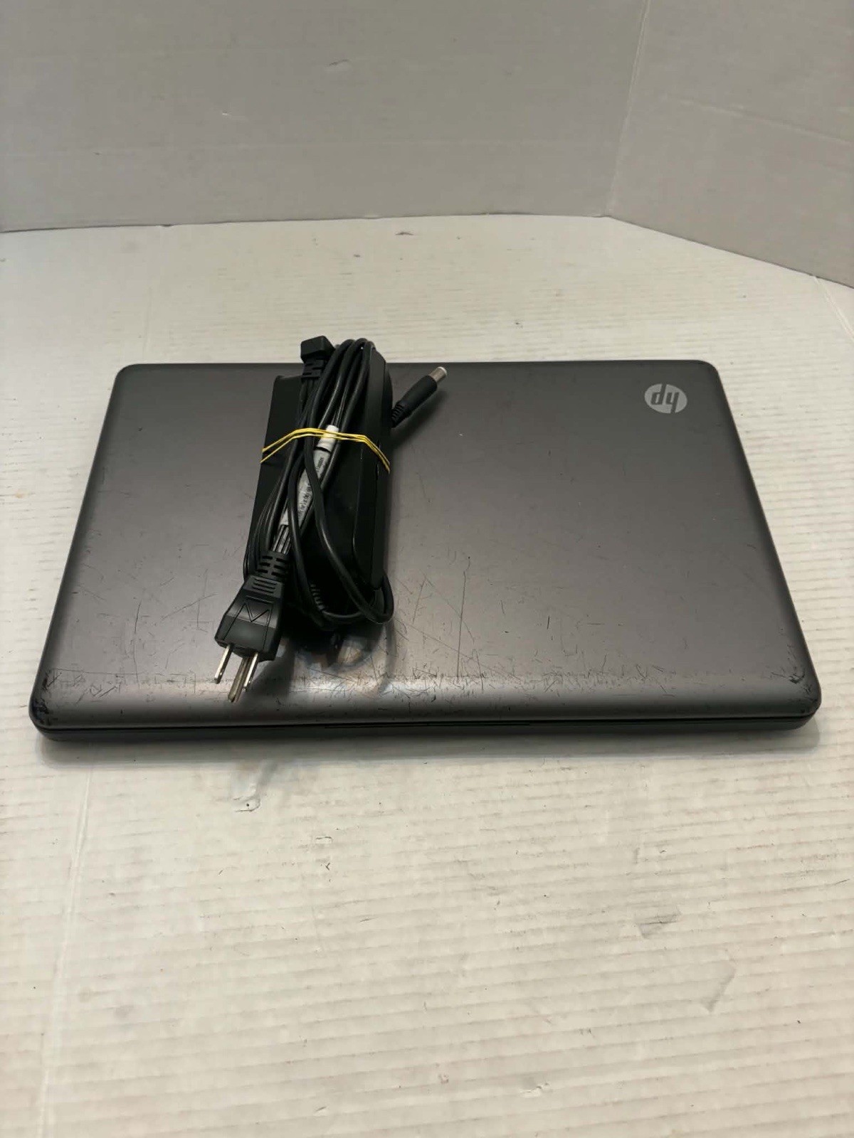 HP 2000-299WM Intel Celeron Dual-Core T3500 2.1GHz 320GB HDD Linux Mint OS