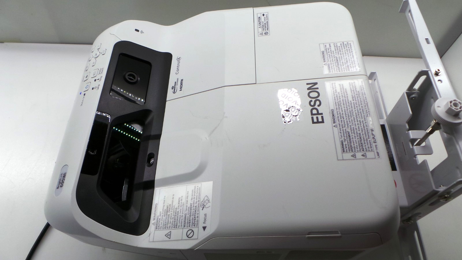 Epson BrightLink 695Wi Short-Throw 3LCD 3500 Lumens HDMI 2672 Lamp Hours - Work