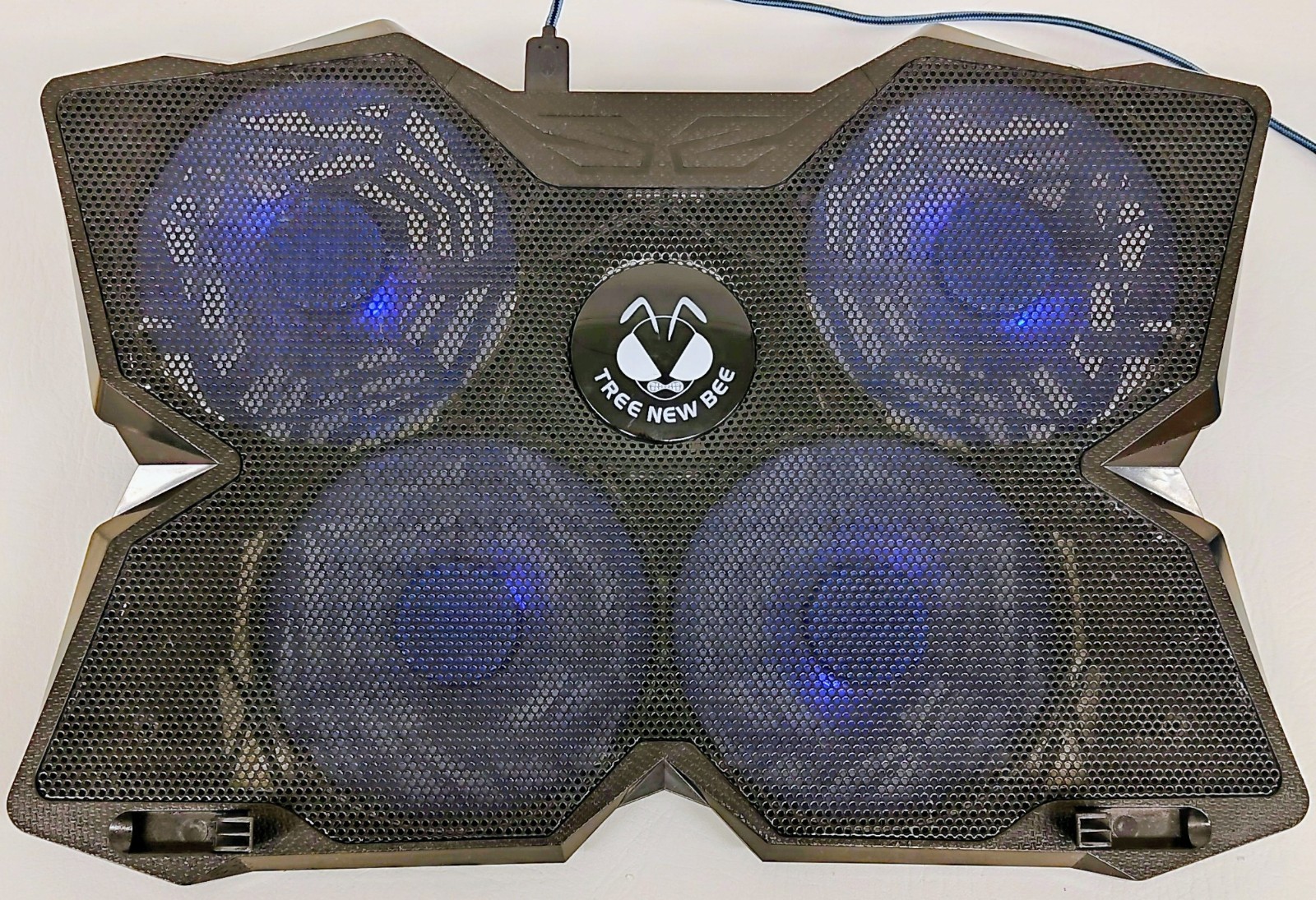 Tree New Bee TNB-K0025 Laptop Cooling Fan - Blue Lights - Comes With Power Cable