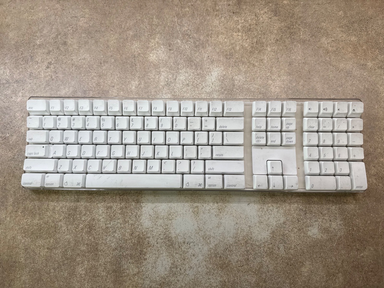 Genuine Apple Wireless Keyboard with Numeric Keypad A1016