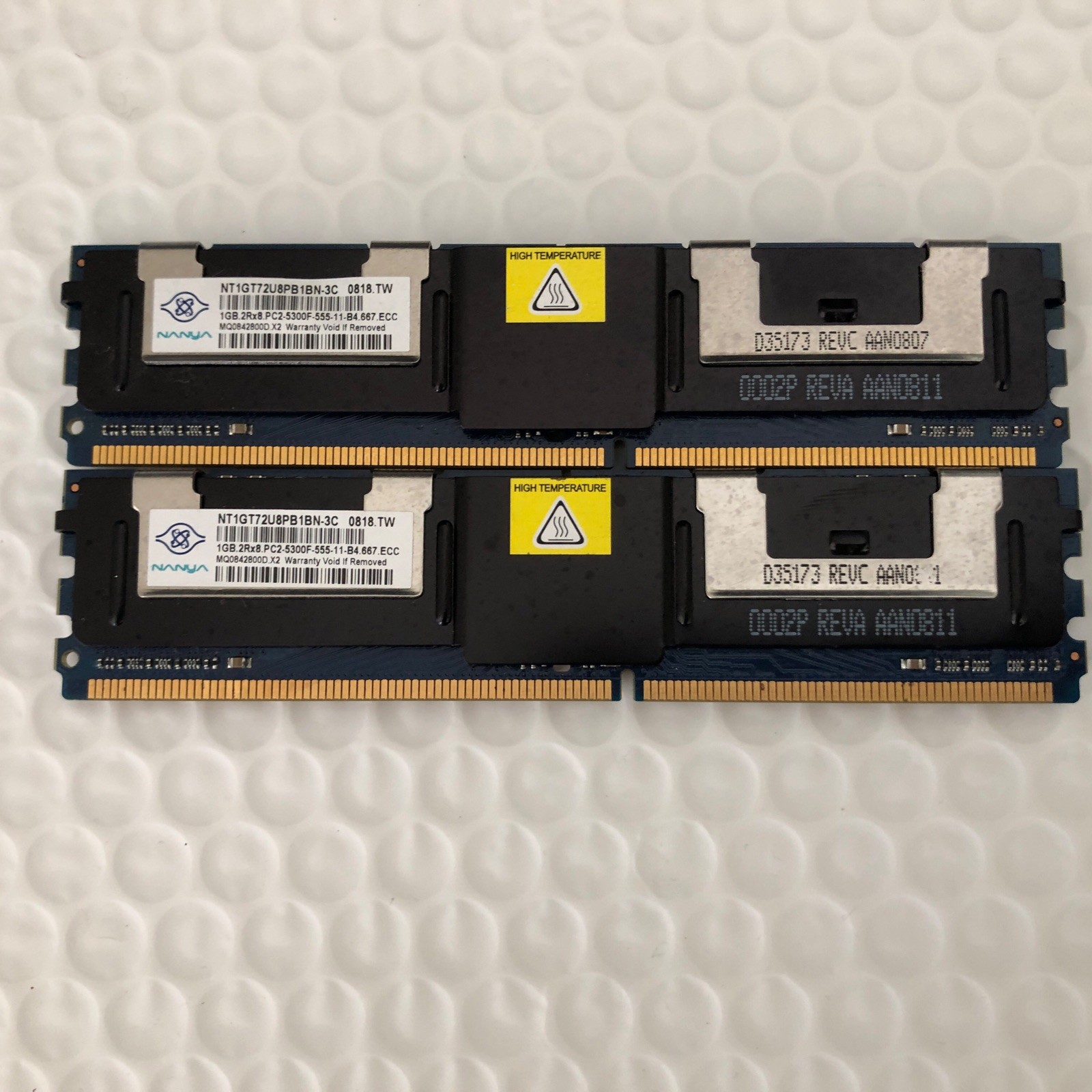 NANYA 2GB ( 2X1GB) PC2-5300 2RX8 Memory Module NTIGT72U8PB1BN-3C