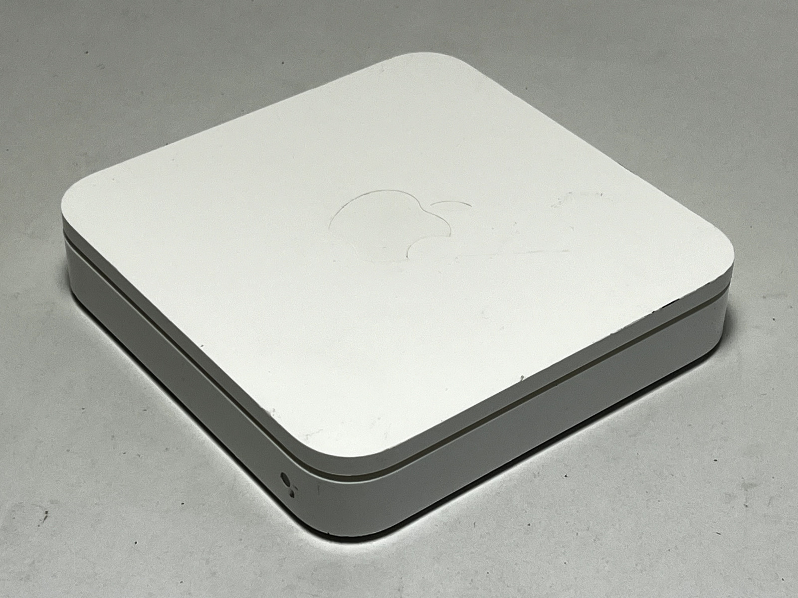 Apple Wireless A1143 AirPort Express Wi-Fi Router Base Extreme Only