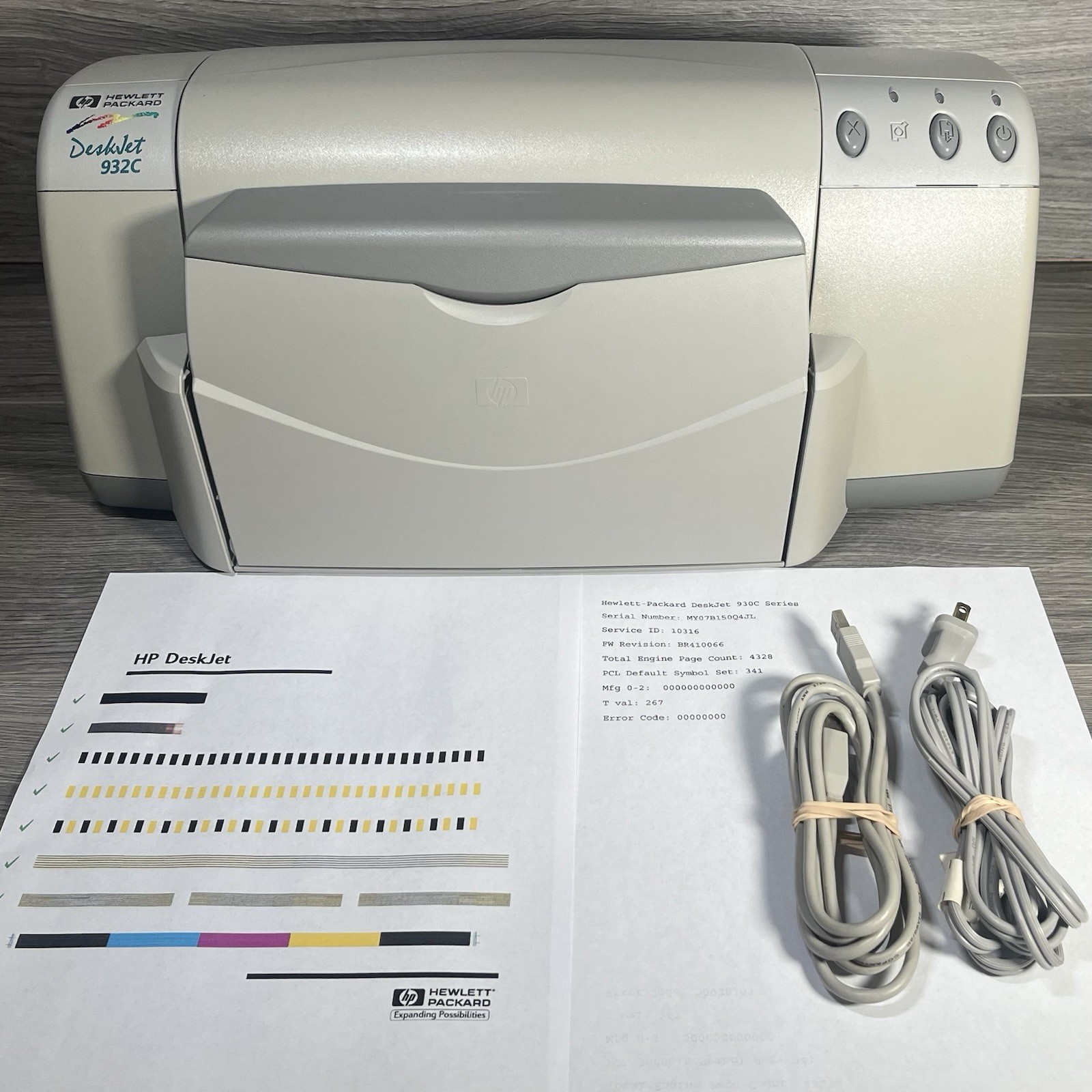 HP Deskjet 932C Standard Inkjet Printer Free New Ink Included Works Great