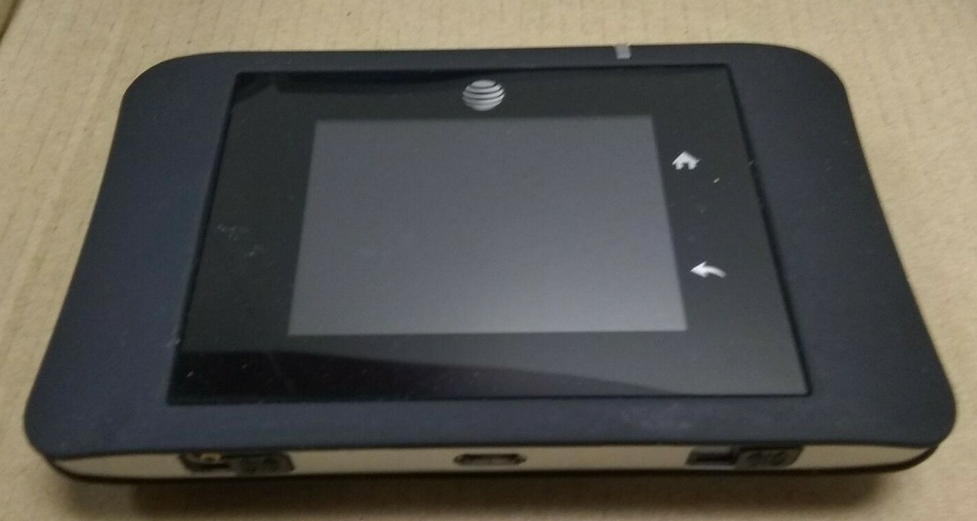AT&T NETGEAR AirCard 781S Wifi Mobile Hotspot Black