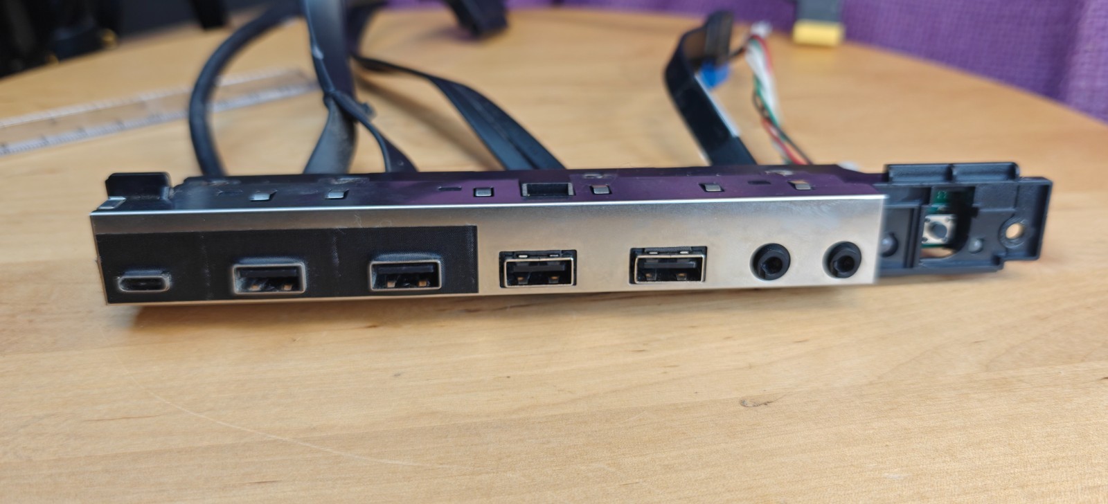Genuine HP EliteDesk  USB + Audio + Power I/O Front USB C  Panel 908741-001