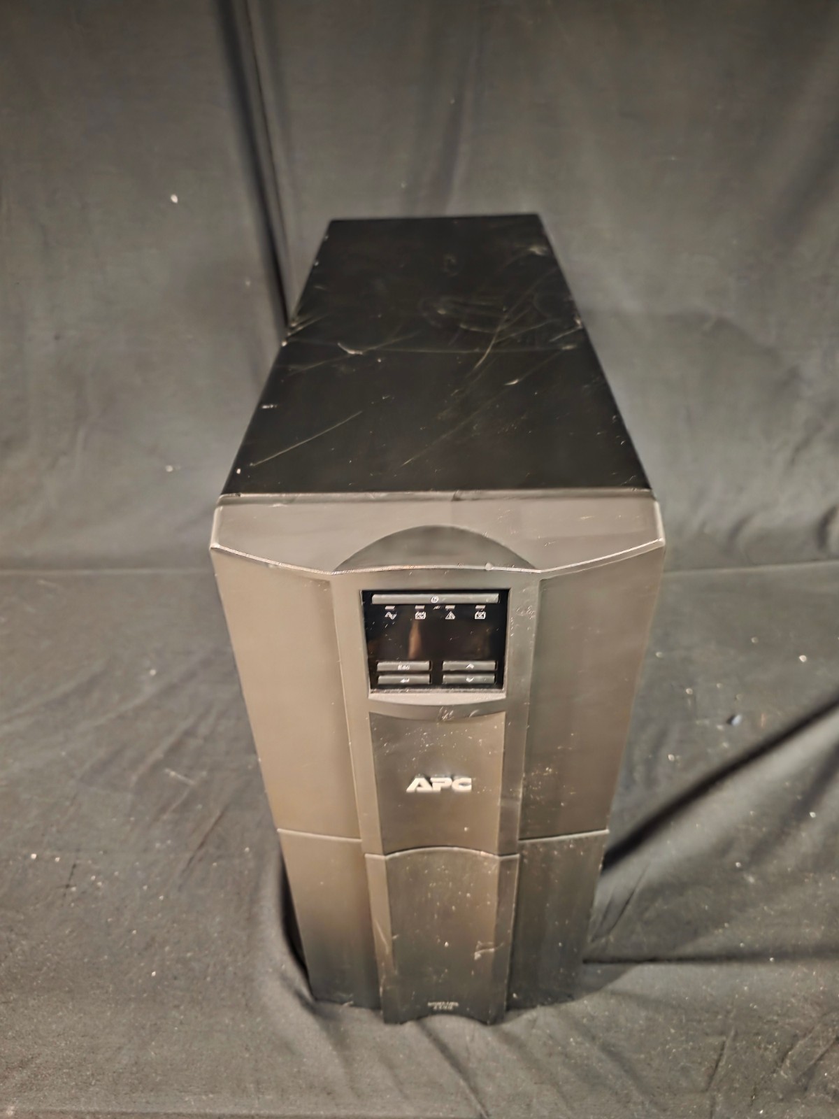 APC Smart-UPS 2200 SMT2200 Tower UPS, Tested, AP9631 Network Card, No Batteries