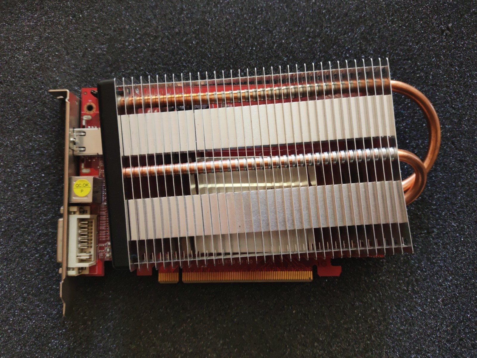 Club 3D ATI Radeon HD 4650 512MB PCI-E x16 DVI VGA HDMI Silent Graphics Card