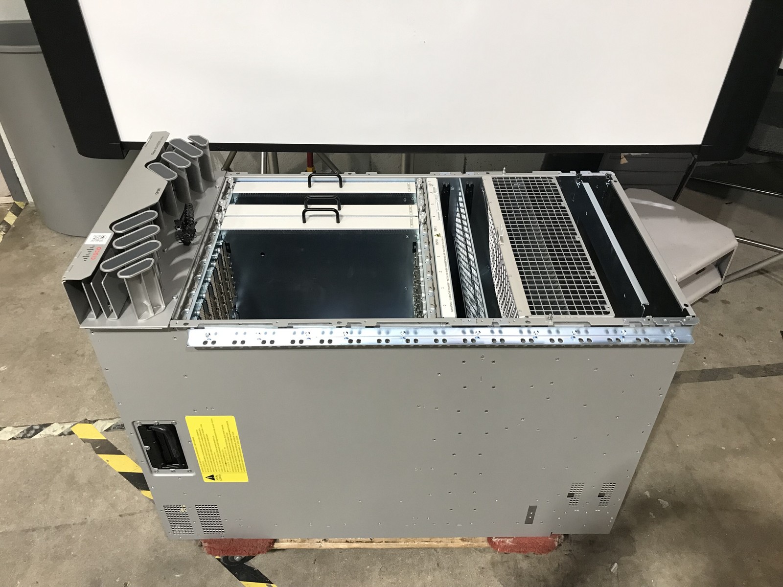Cisco ASR-9010-AC-V2 Aggregation Services Router Chassis *NO CARDS*