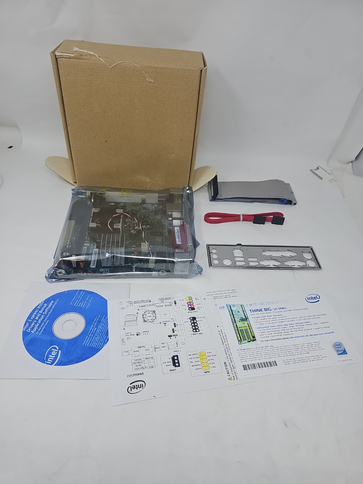 *BRAND NEW* Intel D945GCLF2 Atom