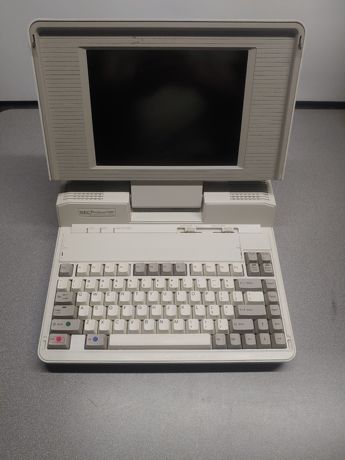 NEC ProSpeed 286 Intel 286 16MHz, 512K RAM, Dead HDD w/ Carrying Bag & More