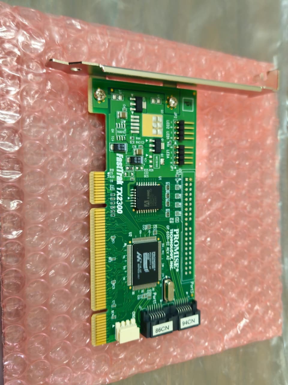 FastTrak TX2300 2-Port SATA RAID Controller Card PCI TLA:0P050004