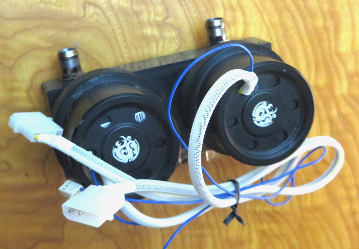 Bitspower Dual D5 TOP X2 EXTREME Water Cooling Pump with Pumps and Fittings