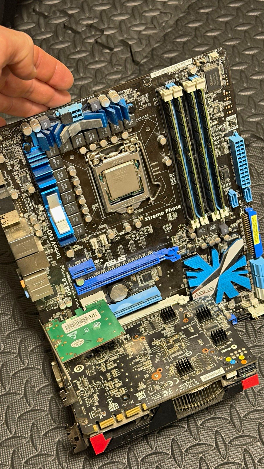 ASUS P7P55D-E PRO Motherboard + Intel Core i5-750 CPU + MSI GTX 670 GPU Bundle